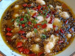 -临界音乐酒馆·小龙虾·江湖菜(华熙LIVE·鱼洞店)
