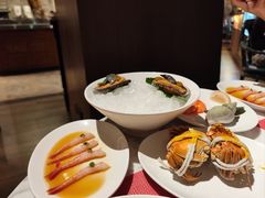 -锦厨国际自助餐厅 · 云端景观 (昆明索菲特大酒店)