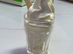 -古老冰山特色冰淇淋店(艾提尕尔店)