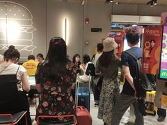 -麦当劳(中山公园龙之梦店)
