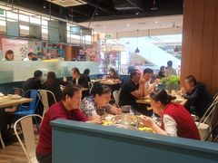 大堂-小鱼小牛·鱼牛干锅·脆鱼火锅(世欧广场店)