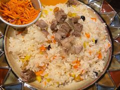 金桃手抓饭-丝路金桃·新疆菜(徐汇店)