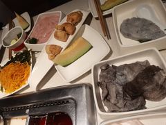 -海底捞火锅鲜切牛肉主题店(长寿路店)