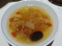 冰糖雪梨银耳盅-品大伍·食之道品伍味(汪海店)
