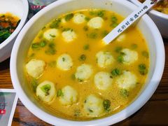 -渝是乎川渝小炒(新世界百货望京店)