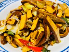 爆炒香干-七百岁羊肉馆(环球港店)