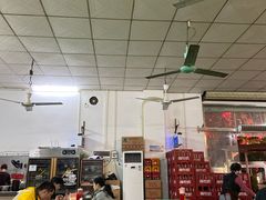 大堂-明记砂煲美食(人民北路四十号大院店)