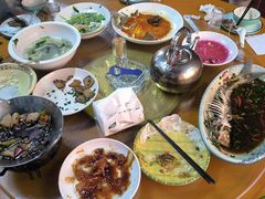-芦茨金富饭庄·25年老字号·专做稻草鸡