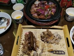 -东口码头·烧鸽子·鱼头泡饼·地方菜(金鹰悦城店)