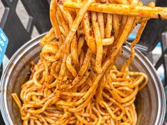 -牛一嘴·兰州牛肉面·大盘鸡(财富中心店)