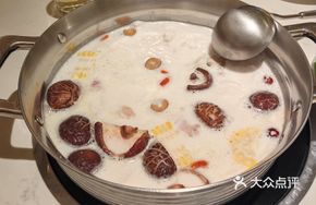 Nanguo Fresh Coconut Milk Wenchang Chicken
