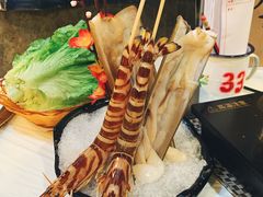 -鲜入围煮花胶鸡海鲜火锅