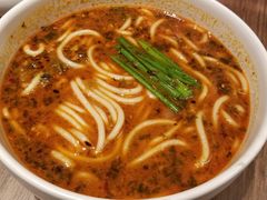 小锅米线-云海肴云南菜(浦江欢乐颂店)