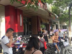 -必胜客(八一店)