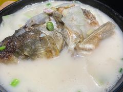 -胖子鱼粉(采霞街店)