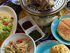 -蒙亨·手把肉·蒙古包文化主题餐厅(天恒广场店)