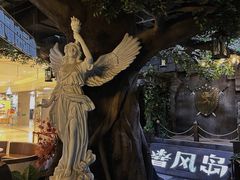 -暴风岛沉浸式体验馆(百联世纪店)