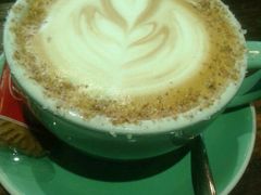 海盐榛果拿铁-MIKAKU(万达广场上海宝山店)