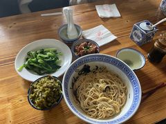 -沪西老弄堂面馆(定西路店)