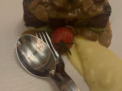 -卡佩罗意大利餐厅及酒吧Al Cappello Trattoria