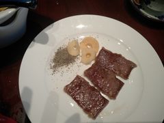 铁板猪颈肉-一本魅·日式料理
