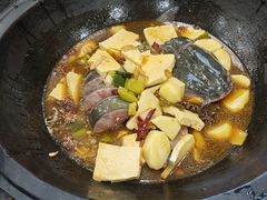 -山城家常菜铁锅炖鱼