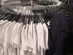 -H&M(鹏欣水游城店)