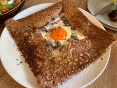 鸡蛋蘑菇熏肉荞麦可丽饼-RAC BAR(安福路店)