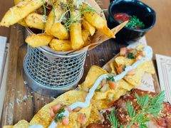 -Mark&Mars Restaurant
