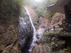 -南昆山川龙瀑布