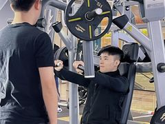 -超鹿运动(五四路恒力城店)