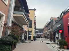 -王府井奥莱临潼小镇(临潼店)
