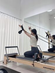 -小黑裙瑜伽·普拉提