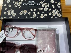 -斯维卡眼镜林·蔡司视觉合作店(青浦宝龙广场店)