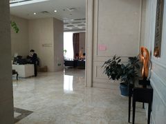 -无锡鼎尚皇冠酒店