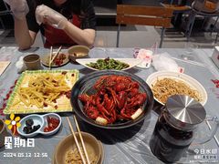 -肥肥虾庄·金牌油焖大虾(杨园滨江时代walk店)