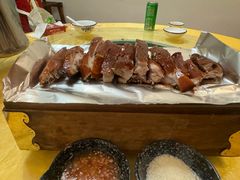 -东方之猪四更烤乳猪(金垦总店)