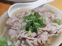 -大众跷脚牛肉馆·非遗传承单位(峨眉山店)