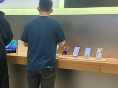 -Apple零售店(华贸购物中心店)