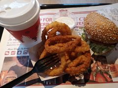 -The Habit Burger Grill 哈比特汉堡(复兴soho店)