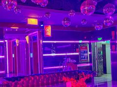 -温莎KTV(珠江路店)