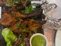 串烤羊排配以薄荷蜜汁-克比叔叔印度餐厅Kebabs on the Grille(永康路分店)