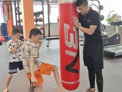 -佳禾健身(三元里店)