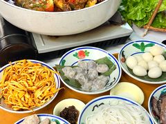 -刘姐啤酒鱼民族演艺餐厅(西街总店)