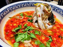 -湘潭九龙鱼头店(城南西路店)