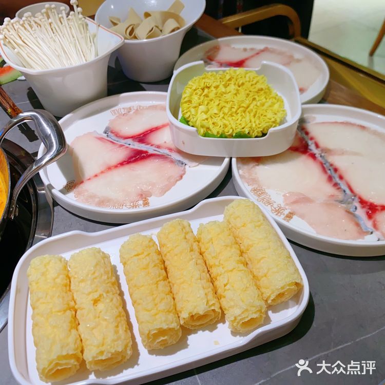 大锅铲.贵州酸汤火锅