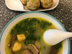 油豆腐鸭血粉丝汤-小杨生煎(湟普汇店)