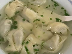 荠菜猪油渣大馄饨-君东记本帮面馆(天钥桥路店)