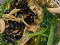 -湘人龙记老长沙米粉(鸟巢店)