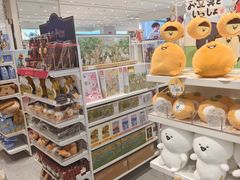 -名创优品(山东青岛华润万象城店)
